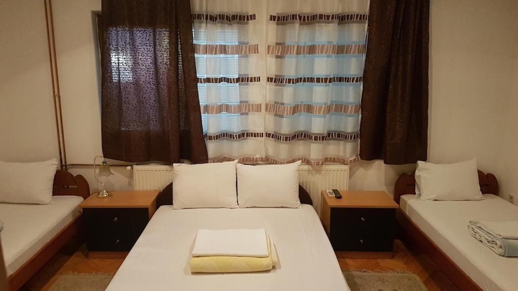 Lira Excellent Nis Otel Dış mekan fotoğraf